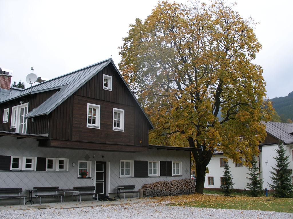 Pecka Penzion Pec pod Sněžkou Extérieur photo